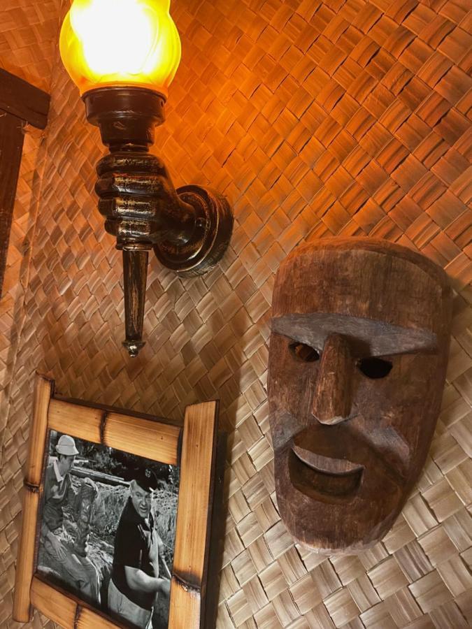 The Kondo Tiki Tampa Extérieur photo