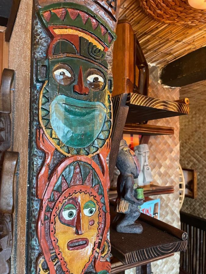 The Kondo Tiki Tampa Extérieur photo